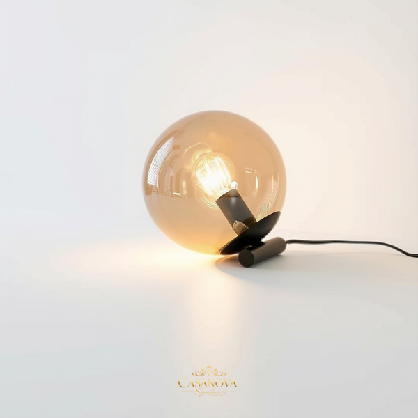 Lampe à Poser Globe Opalin & Métal Noir – Andas Nymolla
